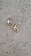 Load image into Gallery viewer, Gigi Earrings
