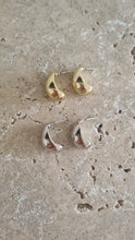 Load image into Gallery viewer, Gigi Earrings
