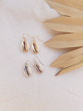 Load image into Gallery viewer, Waikiki Earrings
