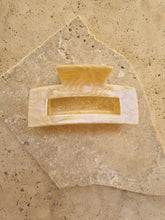 Load image into Gallery viewer, Oversized Marble Clip
