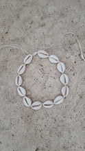 Load image into Gallery viewer, Shell choker necklace
