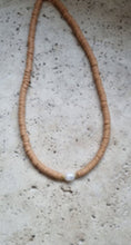 Load image into Gallery viewer, Pearl beaded necklace
